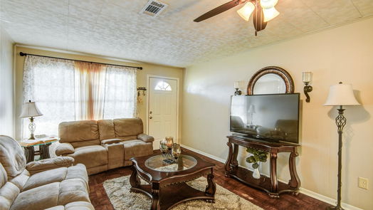 Lake Jackson null-story, 4-bed 131 Laurel Street-idx