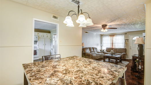 Lake Jackson null-story, 4-bed 131 Laurel Street-idx