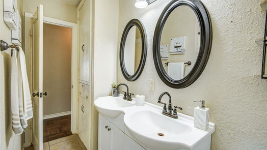 Lake Jackson null-story, 4-bed 131 Laurel Street-idx