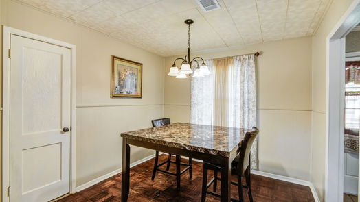 Lake Jackson null-story, 4-bed 131 Laurel Street-idx