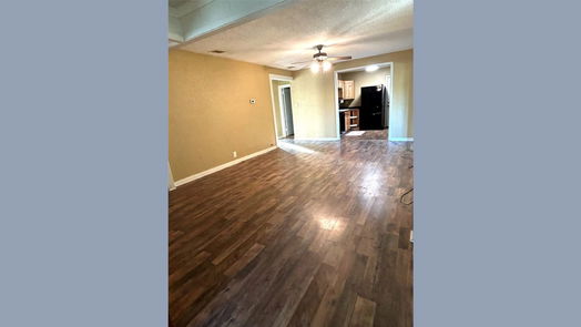 Lake Jackson null-story, 4-bed 306 Center Way Street-idx
