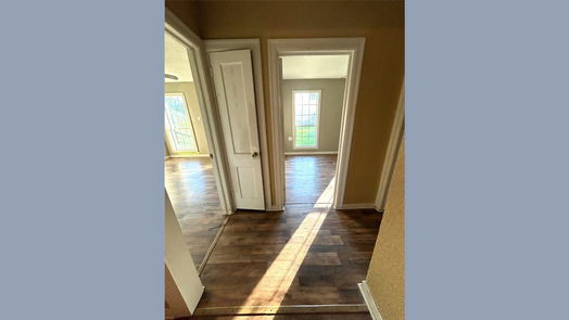 Lake Jackson null-story, 4-bed 306 Center Way Street-idx