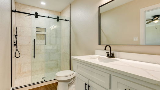 Lake Jackson 1-story, 4-bed 104 Forest Oaks Lane-idx