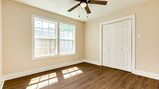 Lake Jackson 1-story, 4-bed 104 Forest Oaks Lane-idx