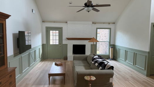 Lake Jackson 2-story, 3-bed 130 Daffodil Street-idx