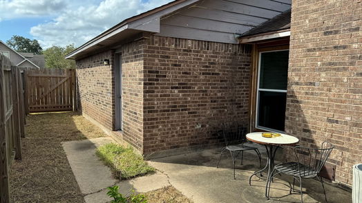 Lake Jackson 2-story, 3-bed 130 Daffodil Street-idx
