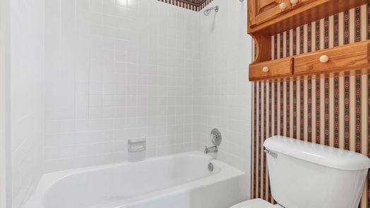Lake Jackson 2-story, 4-bed 816 Lake Road-idx