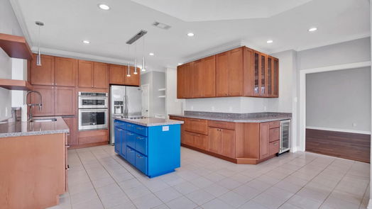 Lake Jackson 2-story, 4-bed 816 Lake Road-idx