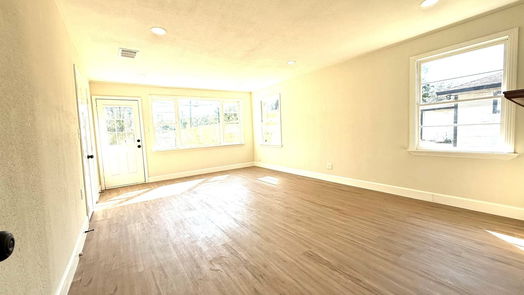 Lake Jackson 1-story, 3-bed 506 Center Way Street-idx