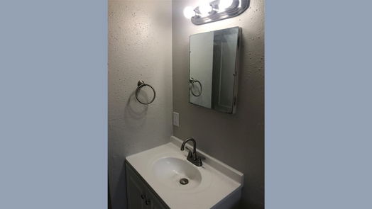 Lake Jackson 1-story, 4-bed 613 Winding Way Street-idx