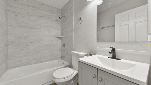 Lake Jackson 1-story, 3-bed 131 Huisache Street-idx
