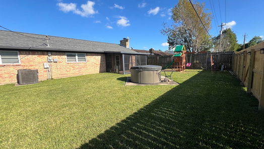 Lake Jackson 1-story, 3-bed 418 Oleander Street-idx