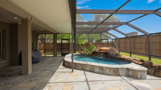 Lake Jackson 2-story, 4-bed 51 Snowberry Court-idx