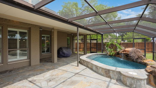 Lake Jackson 2-story, 4-bed 51 Snowberry Court-idx