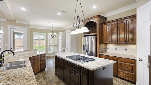Lake Jackson 2-story, 4-bed 51 Snowberry Court-idx