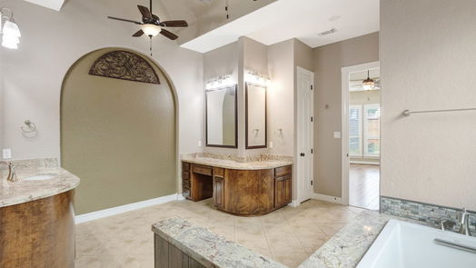 Lake Jackson 2-story, 4-bed 51 Snowberry Court-idx