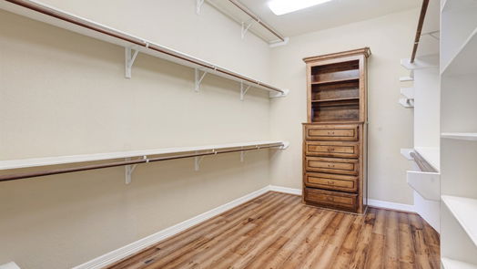 Lake Jackson 2-story, 4-bed 51 Snowberry Court-idx