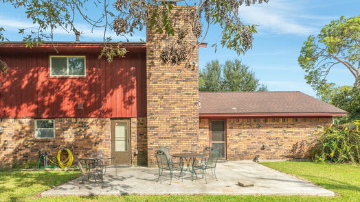 Lake Jackson 2-story, 4-bed 118 Cardinal Street-idx