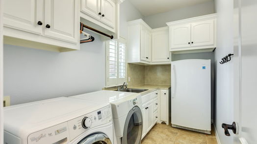 Lake Jackson null-story, 4-bed 230 Arrowhead Drive-idx