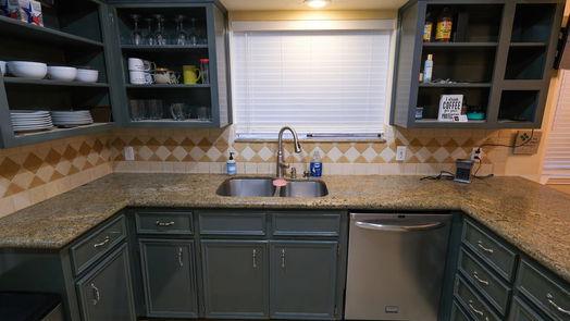 Lake Jackson 2-story, 3-bed 103 Wedgewood Street-idx