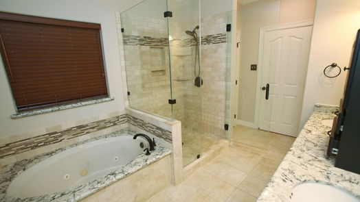 Lake Jackson 2-story, 4-bed 56 Southernwood Court-idx