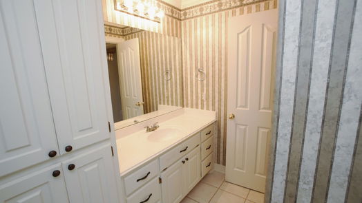 Lake Jackson 2-story, 4-bed 56 Southernwood Court-idx