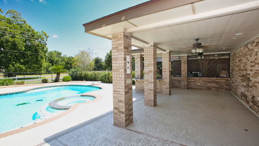 Lake Jackson 2-story, 4-bed 56 Southernwood Court-idx