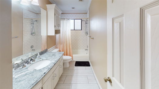 Lake Jackson 2-story, 5-bed 216 River Oaks Drive-idx