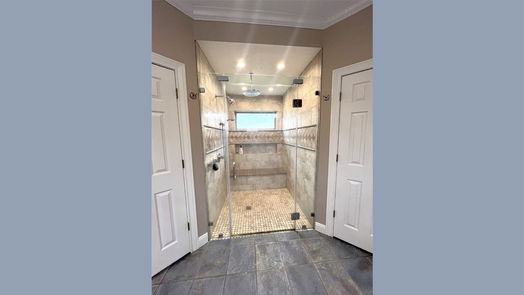 Lake Jackson 2-story, 5-bed 216 River Oaks Drive-idx