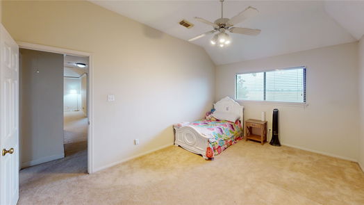 Lake Jackson 2-story, 5-bed 216 River Oaks Drive-idx