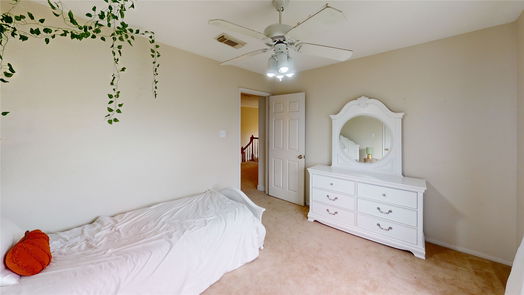 Lake Jackson 2-story, 5-bed 216 River Oaks Drive-idx