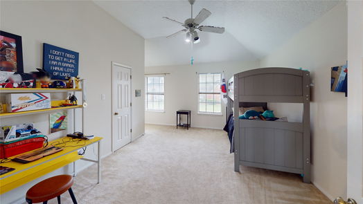 Lake Jackson 2-story, 5-bed 216 River Oaks Drive-idx