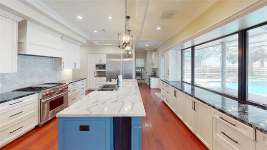 Lake Jackson 2-story, 5-bed 216 River Oaks Drive-idx