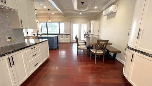 Lake Jackson 2-story, 5-bed 216 River Oaks Drive-idx
