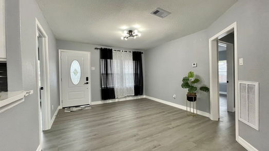 Lake Jackson null-story, 3-bed 143 Huisache Street-idx