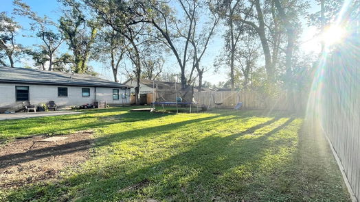 Lake Jackson null-story, 3-bed 111 Meadowbrook-idx