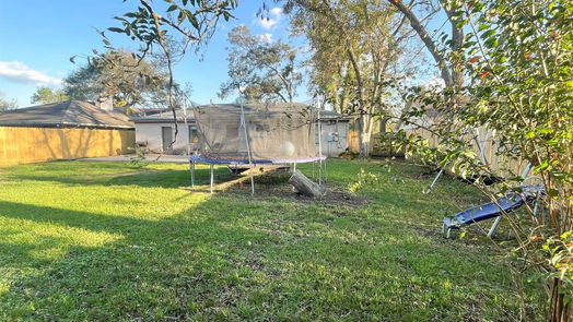 Lake Jackson null-story, 3-bed 111 Meadowbrook-idx