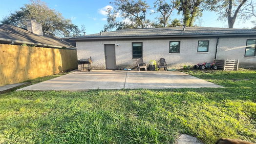 Lake Jackson null-story, 3-bed 111 Meadowbrook-idx