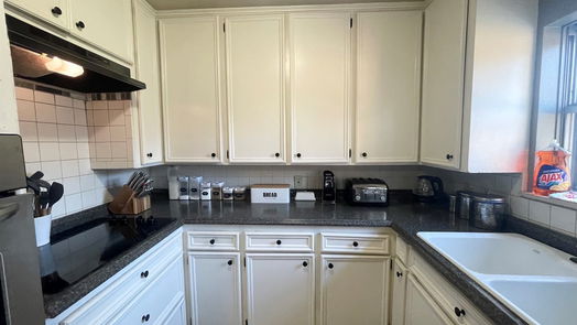 Lake Jackson null-story, 3-bed 111 Meadowbrook-idx
