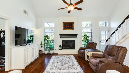 Lake Jackson 2-story, 4-bed 117 Strawberry Drive-idx
