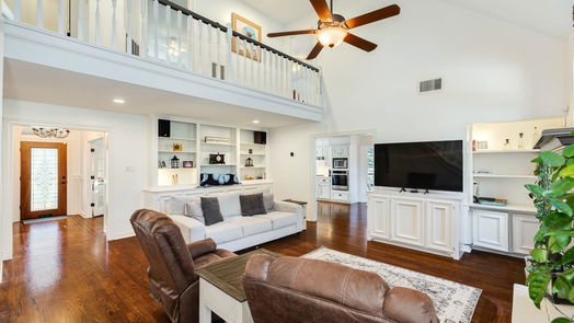 Lake Jackson 2-story, 4-bed 117 Strawberry Drive-idx