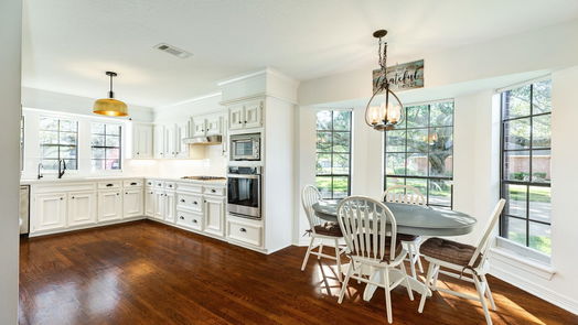 Lake Jackson 2-story, 4-bed 117 Strawberry Drive-idx