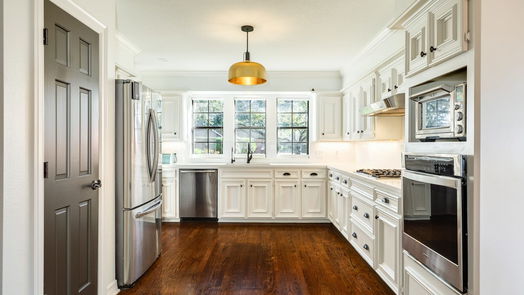 Lake Jackson 2-story, 4-bed 117 Strawberry Drive-idx
