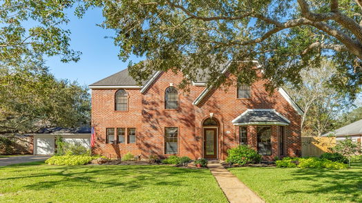 Lake Jackson 2-story, 4-bed 117 Strawberry Drive-idx
