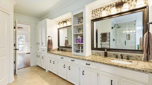 Lake Jackson 2-story, 4-bed 117 Strawberry Drive-idx