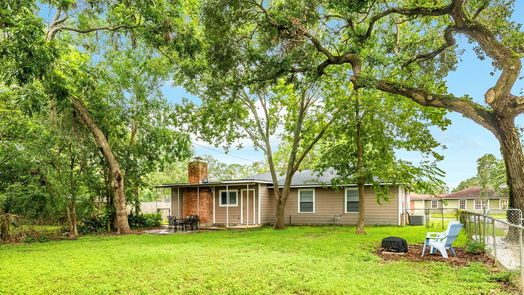 Lake Jackson 1-story, 3-bed 304 Gardenia Street-idx