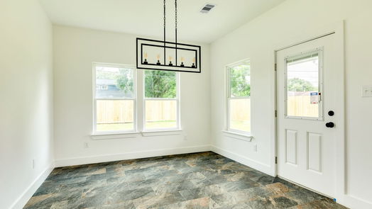 Lake Jackson null-story, 3-bed 120 Honeysuckle Street-idx