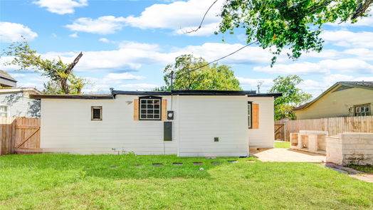 Lake Jackson null-story, 2-bed 121 Huisache Street-idx