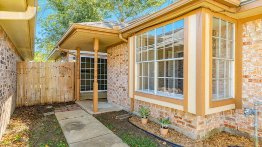 Lake Jackson null-story, 3-bed 119 Cacao Street-idx