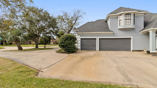 Lake Jackson 2-story, 4-bed 125 Paint Brush Street-idx